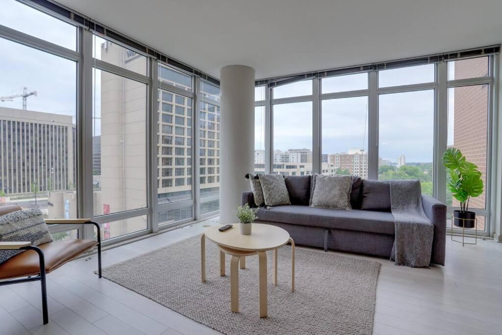 Wonderful 2Br Apartment At Crystal City Arlington Exteriér fotografie