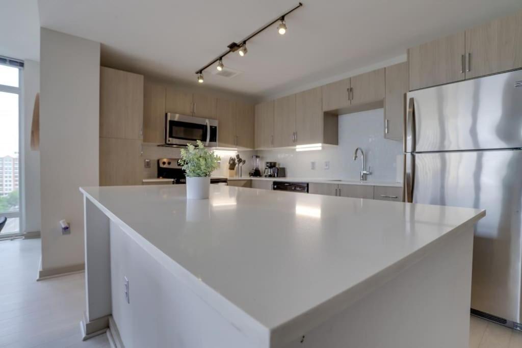 Wonderful 2Br Apartment At Crystal City Arlington Exteriér fotografie