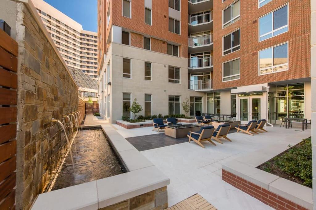 Wonderful 2Br Apartment At Crystal City Arlington Exteriér fotografie