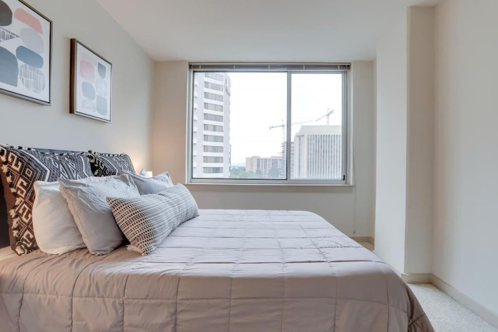 Wonderful 2Br Apartment At Crystal City Arlington Exteriér fotografie